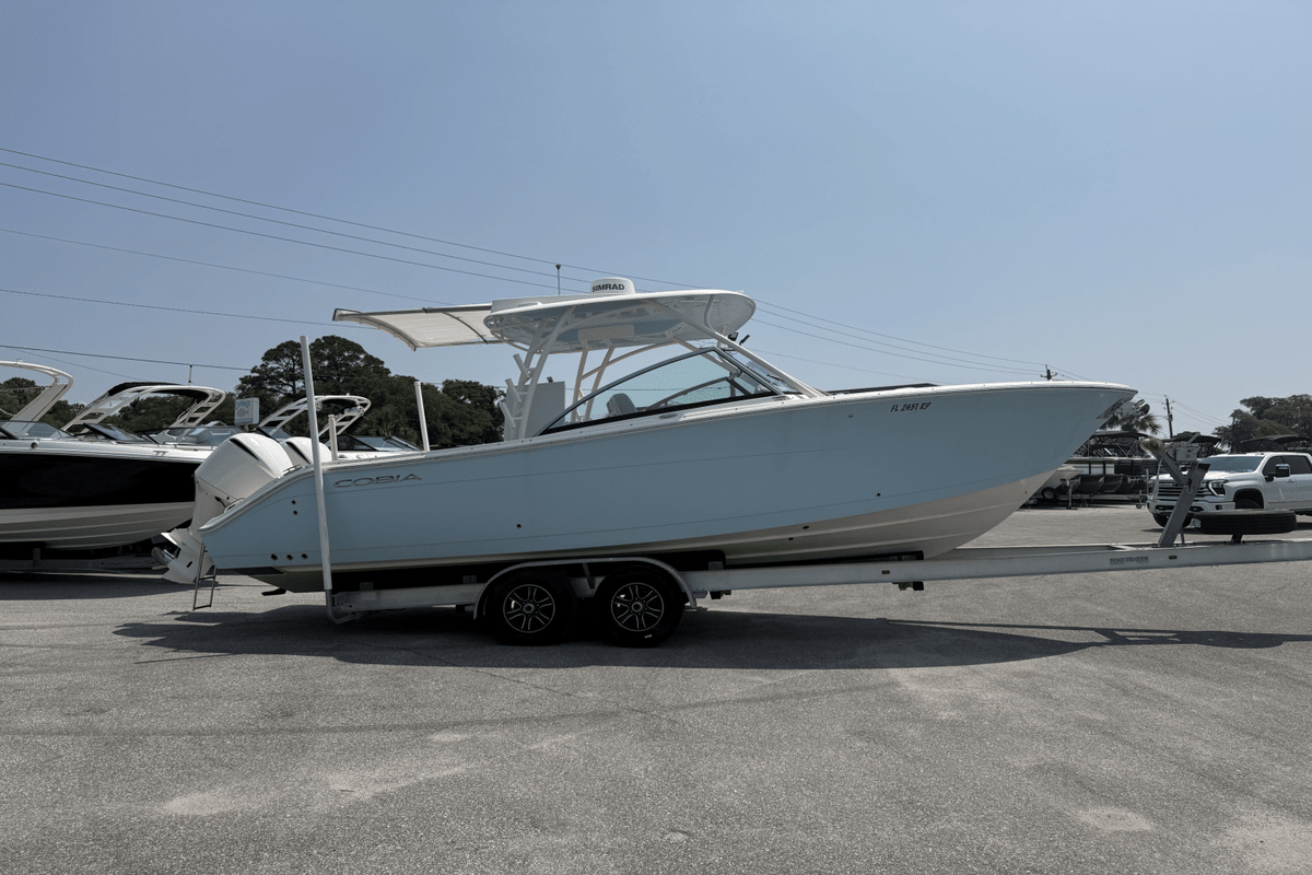 2018 Cobia 280 DC - Sold Boat