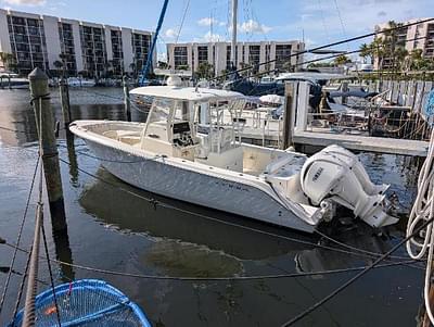 BOATZON | Cobia 301 Center Console 2023