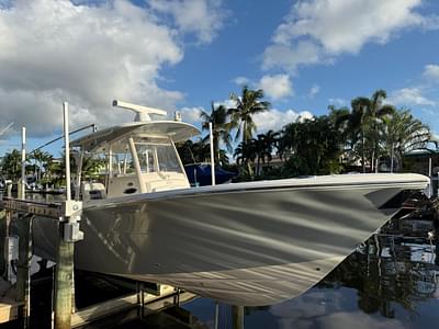 BOATZON | Cobia 320 Center Console 2018