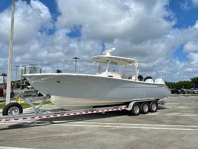 BOATZON | Cobia 320 Center Console 2019