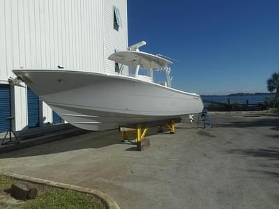 BOATZON | Cobia 320 Center Console 2020