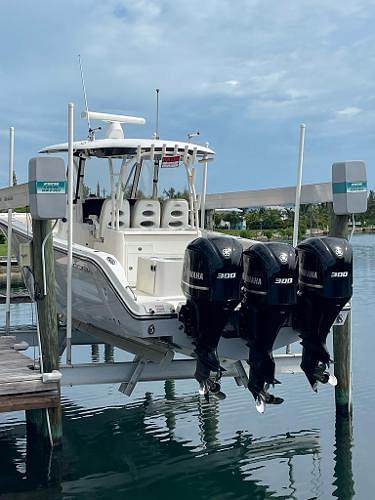 BOATZON | Cobia 344 Center Console 2016