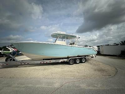 BOATZON | Cobia 350 Center Console 2021