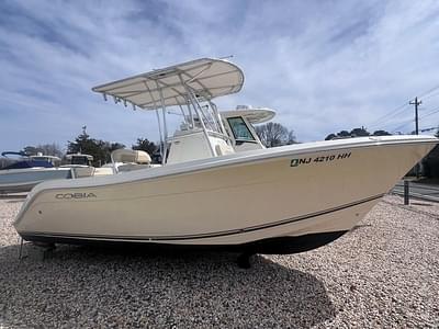 BOATZON | Cobia Boats 201CC 2014