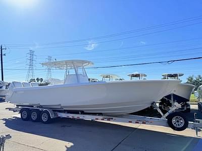 BOATZON | Contender 35 ST 2025