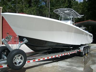 BOATZON | Contender 35 ST STEP HULL 2026