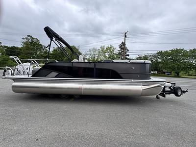 BOATZON | Crest Classic 220 SLRC TriToon 140hp 2025