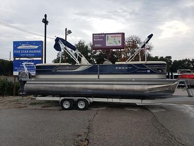 BOATZON | Crest Classic 250 SLE 2014 BOATZON | Crest Classic 250 SLE 2014