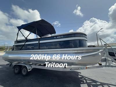 BOATZON | Crest Classic DLX 220 2022 BOATZON | Crest Classic DLX 220 2022