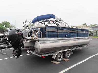 BOATZON | 2022 Crest Classic LX 220 BOATZON | 2022 Crest Classic LX 220