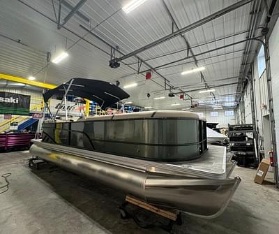 BOATZON | 2024 Crest Classic LX 240 BOATZON | 2024 Crest Classic LX 240