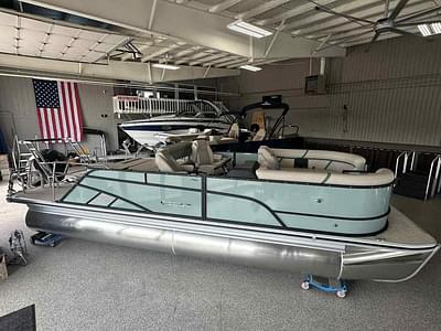 BOATZON | Crest Conquest 230 SLSC 2026