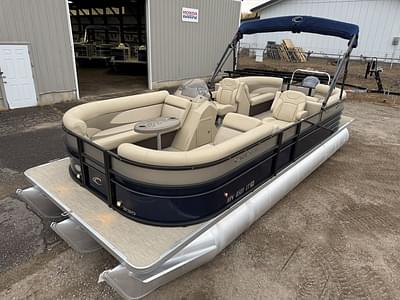 BOATZON | Crest II 230 SLC Tritoon Pontoon 2018