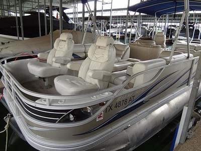 BOATZON | Crest XRS 2570 2008 BOATZON | Crest XRS 2570 2008