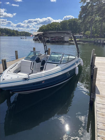 BOATZON | Crownline 200 SS 2025 BOATZON | Crownline 200 SS 2025
