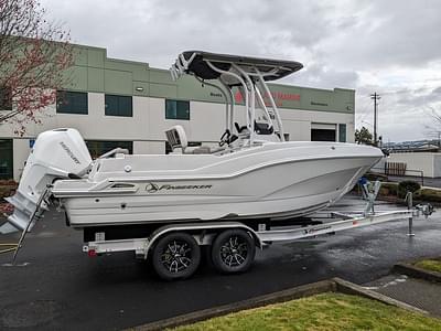 BOATZON | Crownline 210 CC 2024