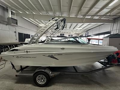 BOATZON | Crownline 210 SS 2025