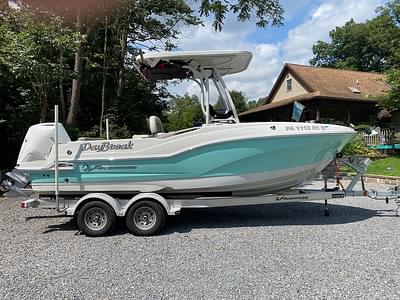 BOATZON | Crownline 220 CC Finseeker 2021