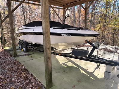 BOATZON | 1999 Crownline 225 BR