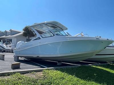 BOATZON | Crownline 260 DC 2024