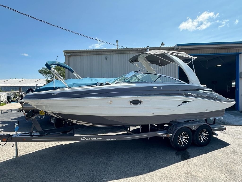 2025 Crownline 260 SS - Sold Boat