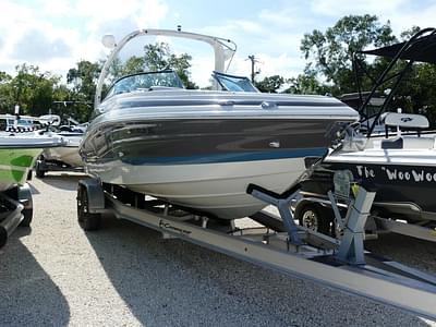 BOATZON | Crownline 270 XSS 2022