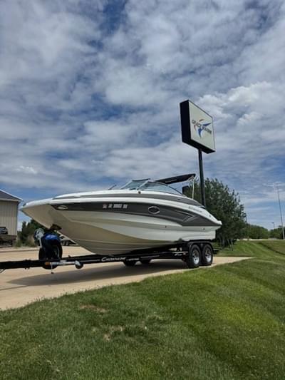 BOATZON | Crownline E 235 2020