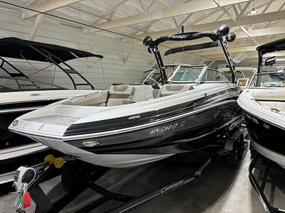 BOATZON | Crownline E 275 Surf 2019