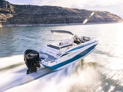 BOATZON | Crownline E210 XS 2026