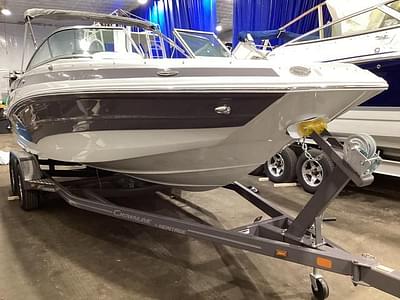 BOATZON | Crownline E220 XS 2024