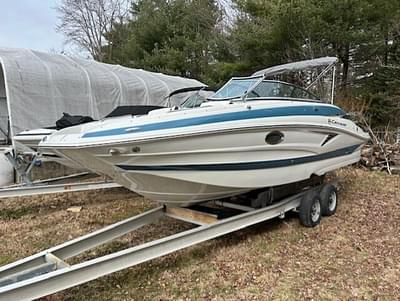 BOATZON | Crownline E235 2024