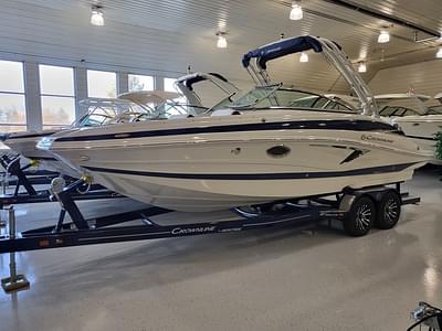 BOATZON | Crownline E260 XS 2024