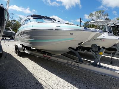 BOATZON | Crownline E275 XS 2022