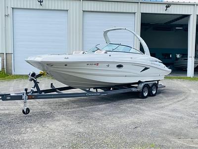 BOATZON | Crownline e285 2019