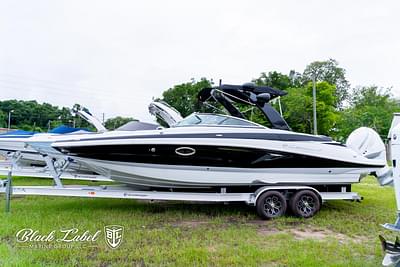 BOATZON | Crownline E290 XS 2024