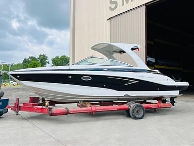 BOATZON | Crownline E305 2024