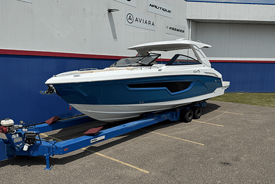 BOATZON | Cruisers Yachts 34 GLS 2026
