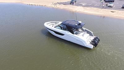 BOATZON | Cruisers Yachts 38 GLS OB 2021 BOATZON | Cruisers Yachts 38 GLS OB 2021
