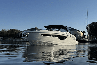 BOATZON | Cruisers Yachts 38 GLS Outboard 2025