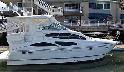 BOATZON | Cruisers Yachts 405 Express Motoryacht 2005