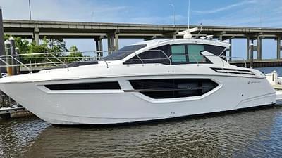 BOATZON | Cruisers Yachts 42 Cantius 2023