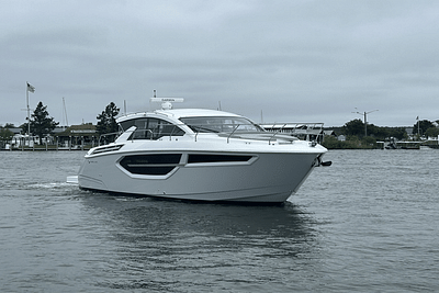BOATZON | Cruisers Yachts 42 Cantius 2025