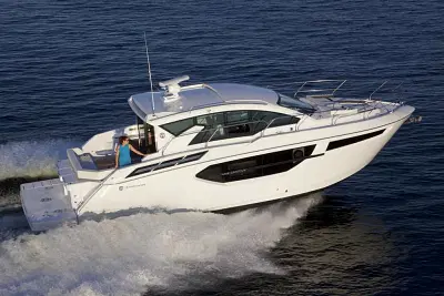 BOATZON | Cruisers Yachts 42 Cantius 2025 BOATZON | Cruisers Yachts 42 Cantius 2025