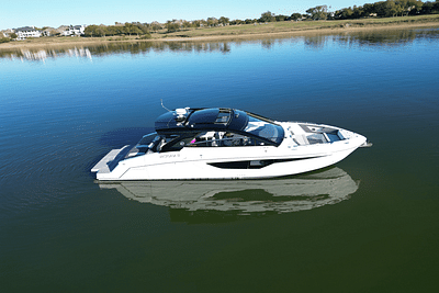 BOATZON | Cruisers Yachts 42 GLS 2022