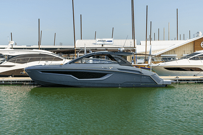 BOATZON | Cruisers Yachts 42 GLS South Beach 2024