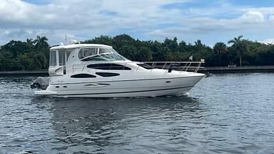 BOATZON | Cruisers Yachts 455 Express Motoryacht 2004