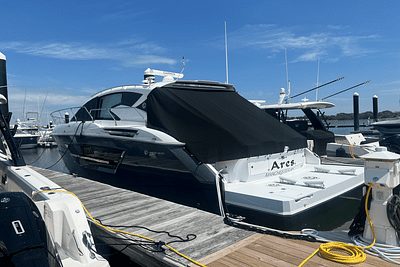 BOATZON | Cruisers Yachts 46 CANTIUS 2022