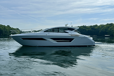 BOATZON | Cruisers Yachts 46 Cantius 2025