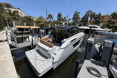 BOATZON | Cruisers Yachts 46 Cantius 2025 BOATZON | Cruisers Yachts 46 Cantius 2025