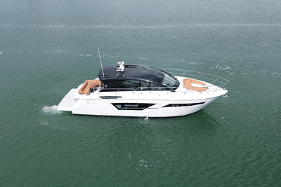 BOATZON | Cruisers Yachts 46 Cantius 2025